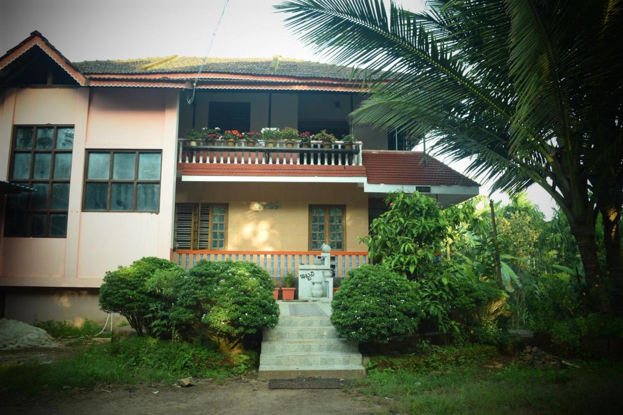 IBBANI Homestay, Siddapur Bagian luar foto